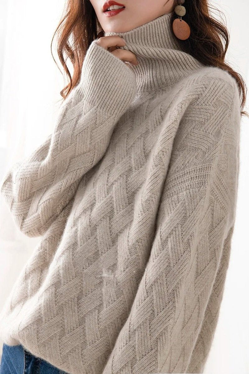 Women's Oversized Chunky Cable Knit Turtleneck Sweater